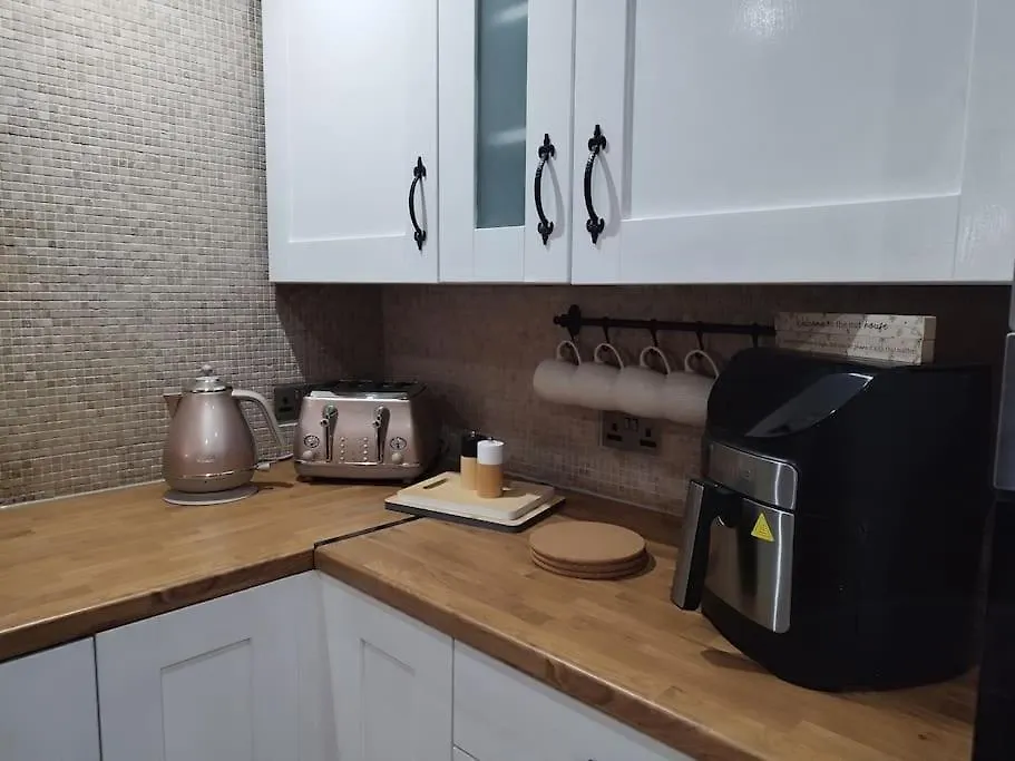Apartment Bona - Principality Stadium - City Centre -Cardiff