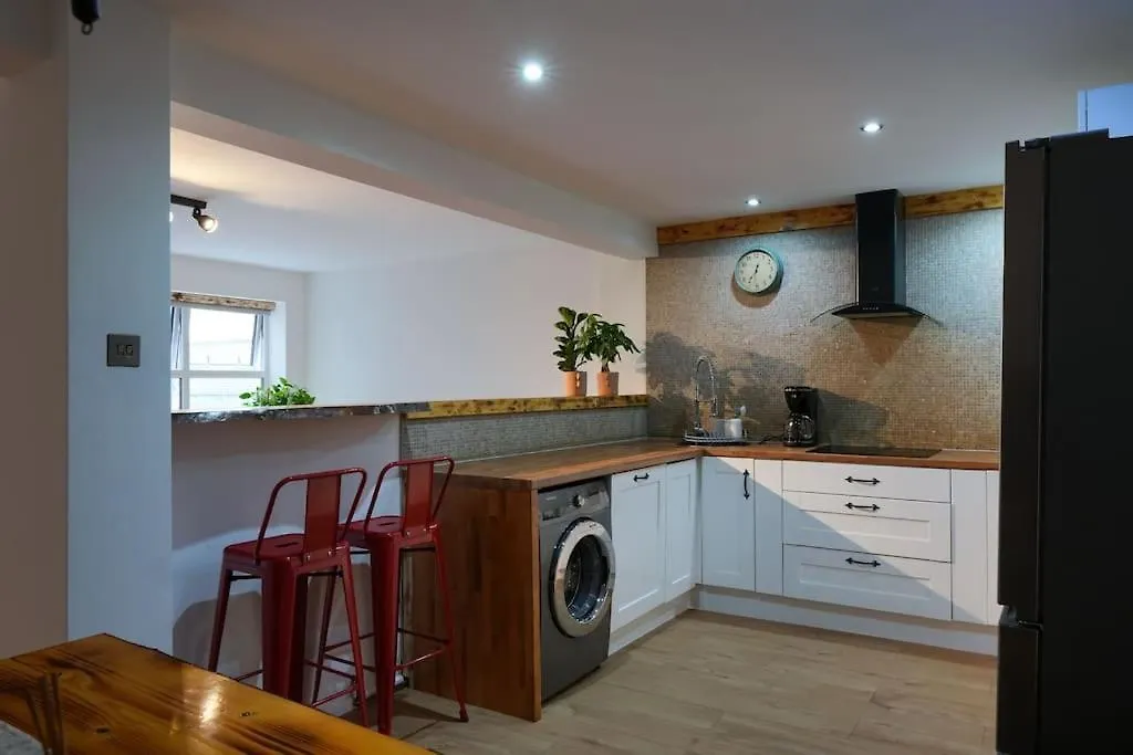 Bona - Principality Stadium - City Centre -Cardiff Apartment